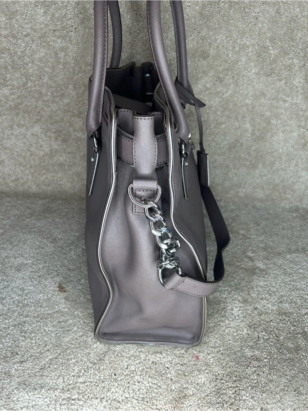MICHAEL Kors SAFFIANO Hamilton gray SILVER TRIM TOTE Lock W/ Key Handle Strap